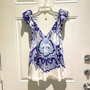 Maeve Anthropologie Blue White Vcut Flutter Sleeveless Top Size 8 (Medium Large)